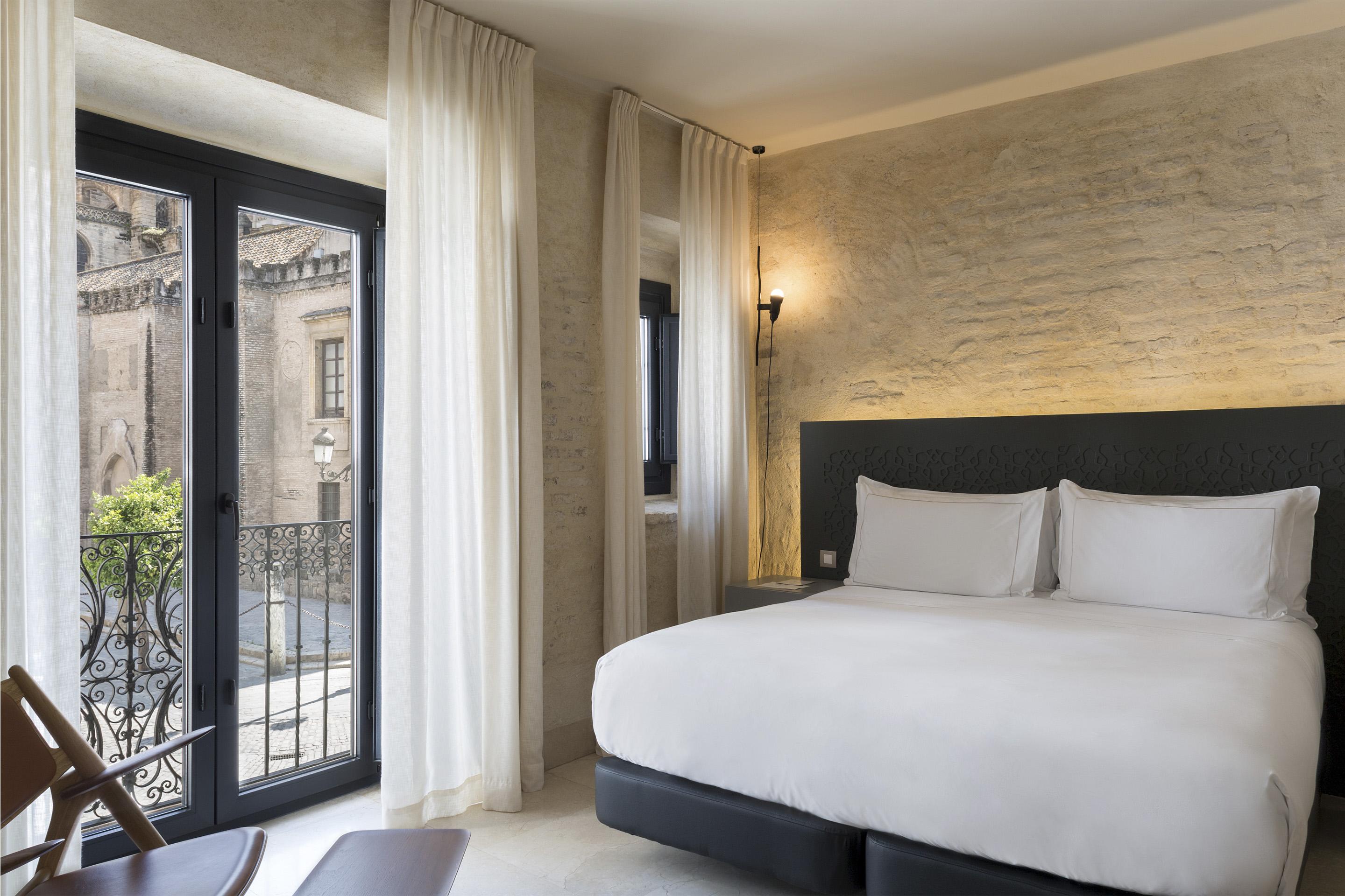 Eme Catedral Mercer Hotel Севиля Екстериор снимка Deluxe room
