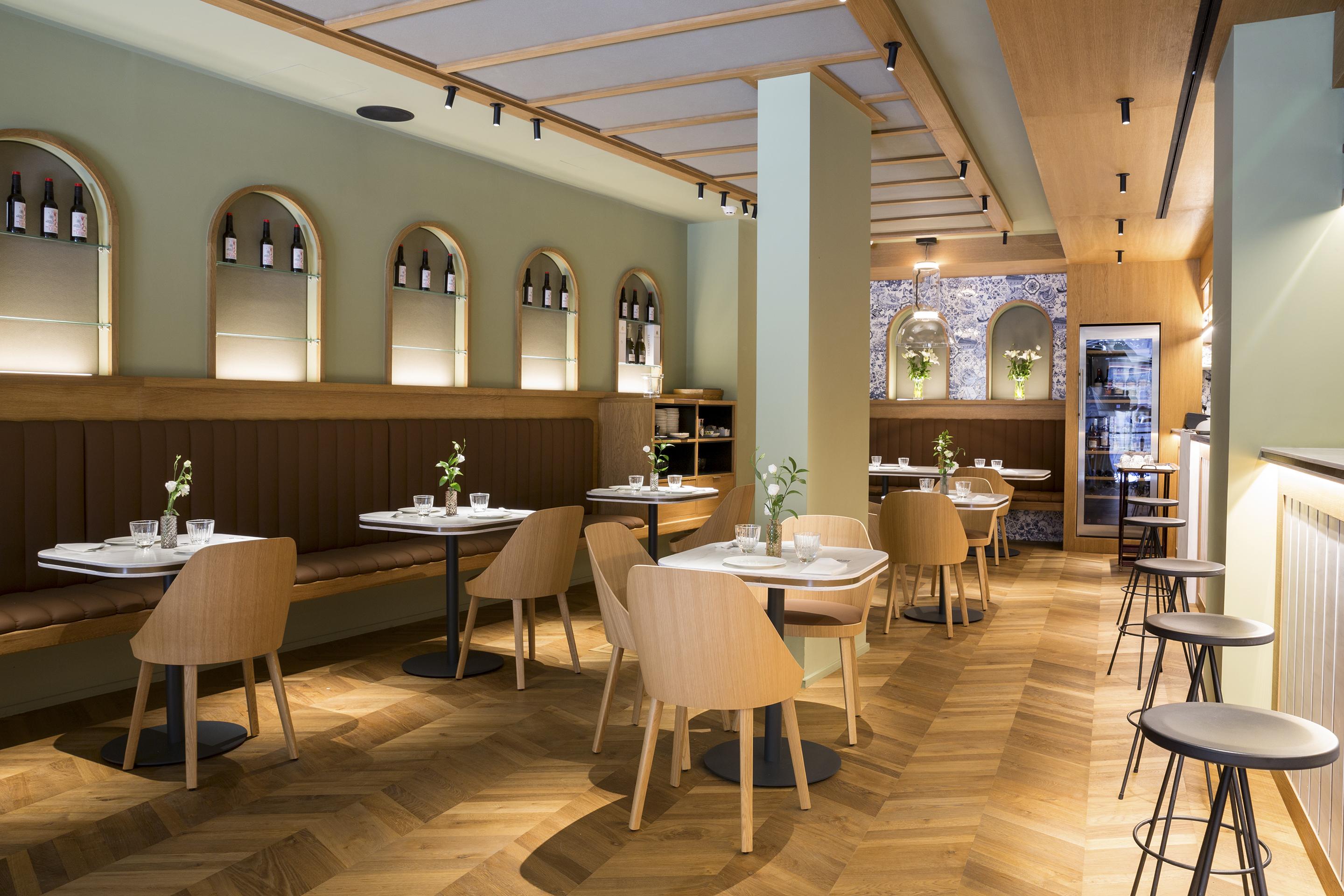 Eme Catedral Mercer Hotel Севиля Екстериор снимка Restaurant interior