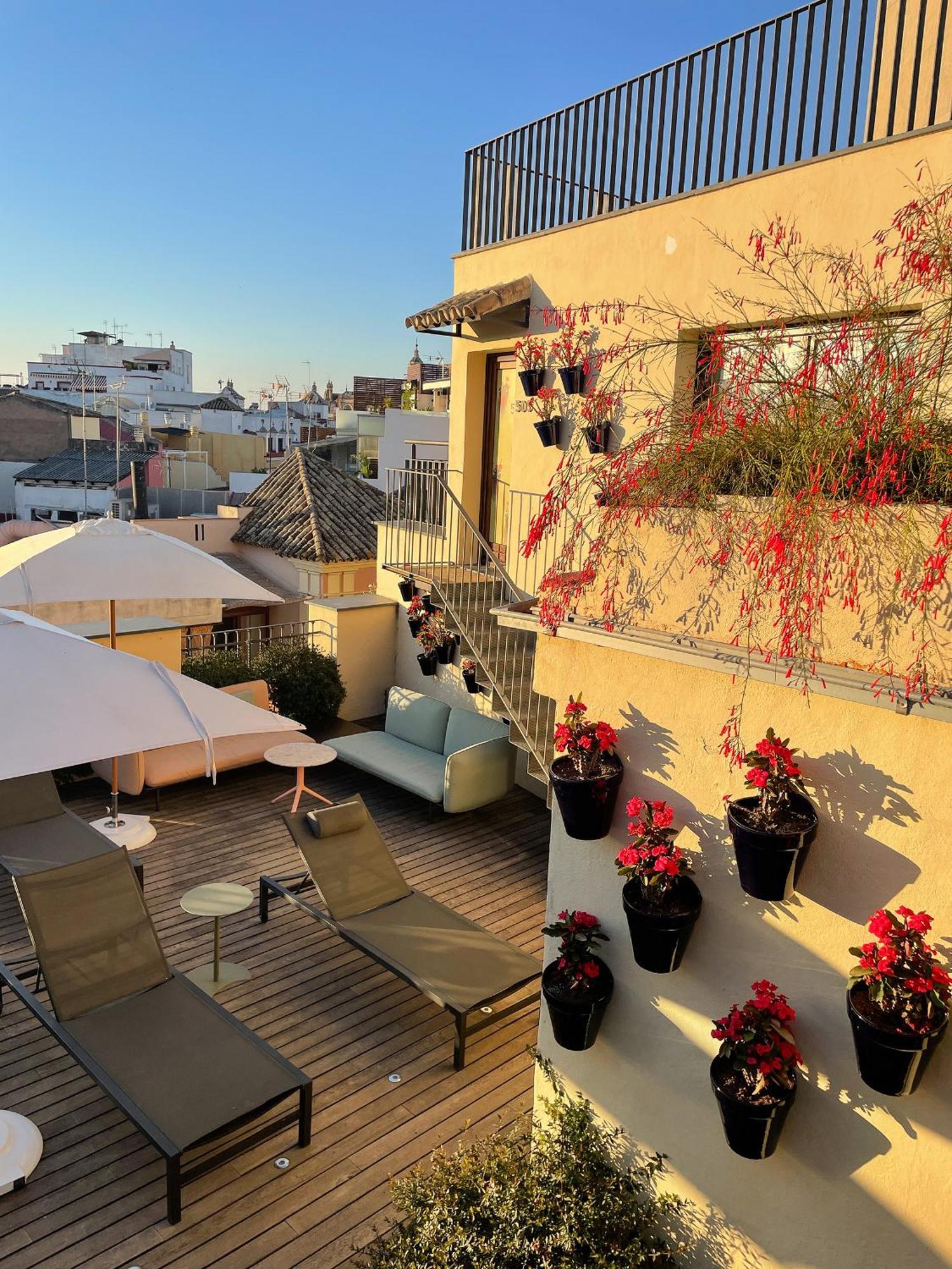 Eme Catedral Mercer Hotel Севиля Екстериор снимка Rooftop terrace