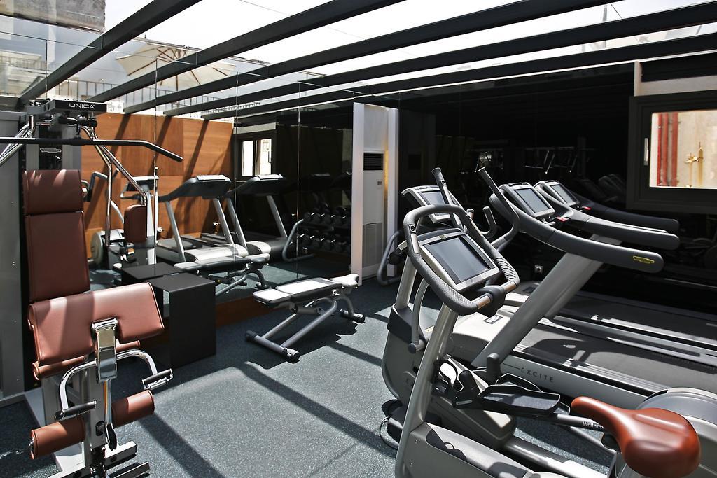 Eme Catedral Mercer Hotel Севиля Екстериор снимка The gym at the 1000 Museum