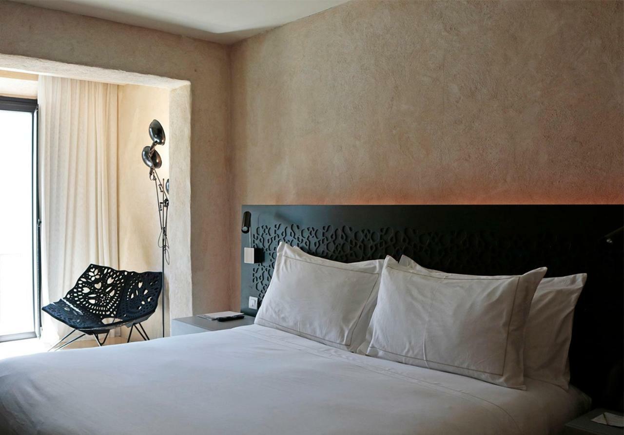 Eme Catedral Mercer Hotel Севиля Екстериор снимка A room at the hotel